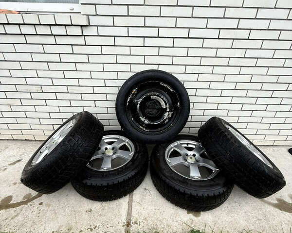 Сірий Мерседес М-Клас, об'ємом двигуна 3.2 л та пробігом 337 тис. км за 10000 $, фото 21 на Automoto.ua