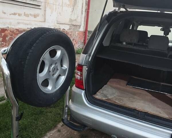 Серый Мерседес М-Класс, объемом двигателя 2.7 л и пробегом 239 тыс. км за 8200 $, фото 5 на Automoto.ua