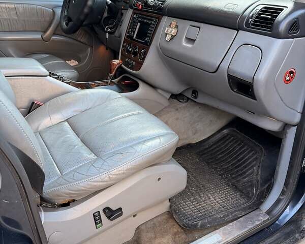 Сірий Мерседес М-Клас, об'ємом двигуна 2.69 л та пробігом 255 тис. км за 8000 $, фото 8 на Automoto.ua