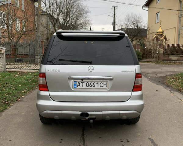 Сірий Мерседес М-Клас, об'ємом двигуна 4.97 л та пробігом 280 тис. км за 6800 $, фото 6 на Automoto.ua