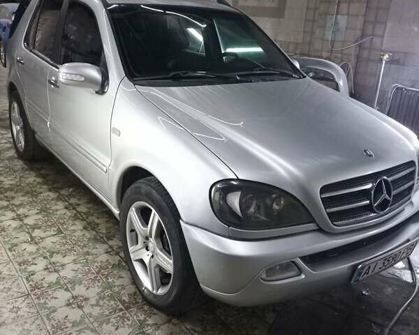 Серый Мерседес М-Класс, объемом двигателя 5 л и пробегом 400 тыс. км за 6800 $, фото 2 на Automoto.ua