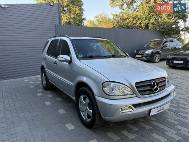 Серый Мерседес М-Класс, объемом двигателя 2.7 л и пробегом 389 тыс. км за 8250 $, фото 3 на Automoto.ua