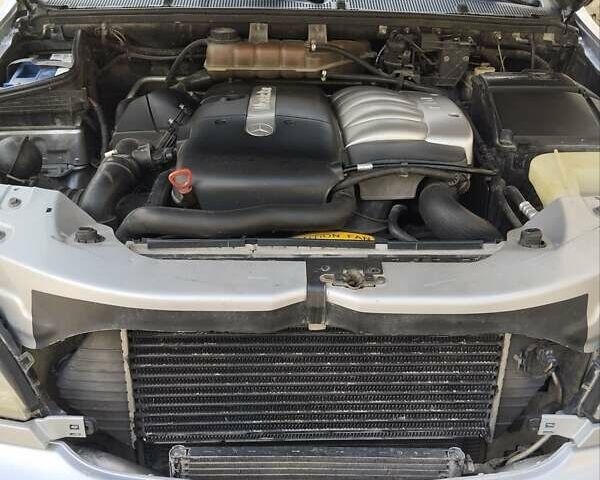 Серый Мерседес М-Класс, объемом двигателя 2.7 л и пробегом 239 тыс. км за 8200 $, фото 8 на Automoto.ua