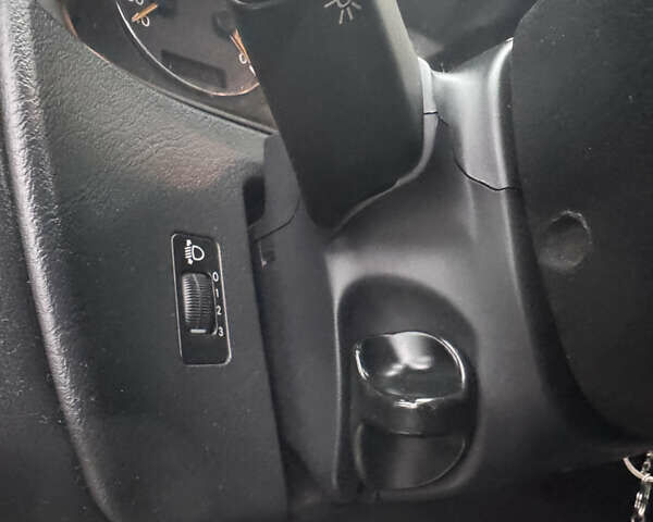 Серый Мерседес М-Класс, объемом двигателя 2.7 л и пробегом 337 тыс. км за 6800 $, фото 11 на Automoto.ua