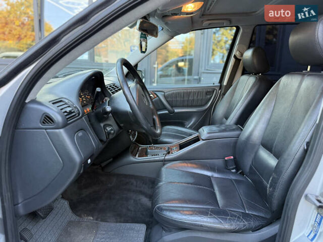 Серый Мерседес М-Класс, объемом двигателя 2.7 л и пробегом 389 тыс. км за 8250 $, фото 14 на Automoto.ua