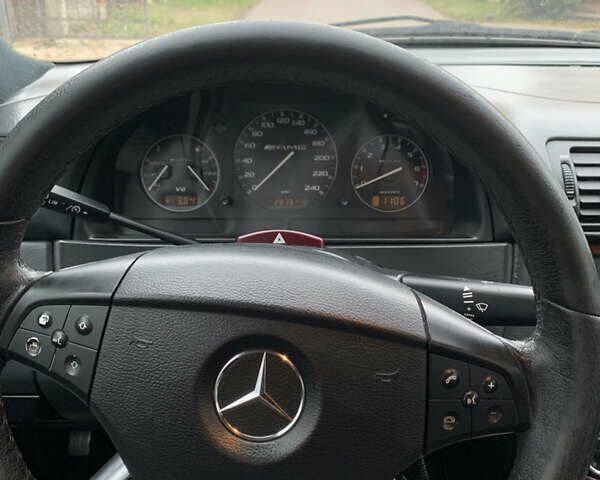 Сірий Мерседес М-Клас, об'ємом двигуна 4.97 л та пробігом 280 тис. км за 6800 $, фото 9 на Automoto.ua