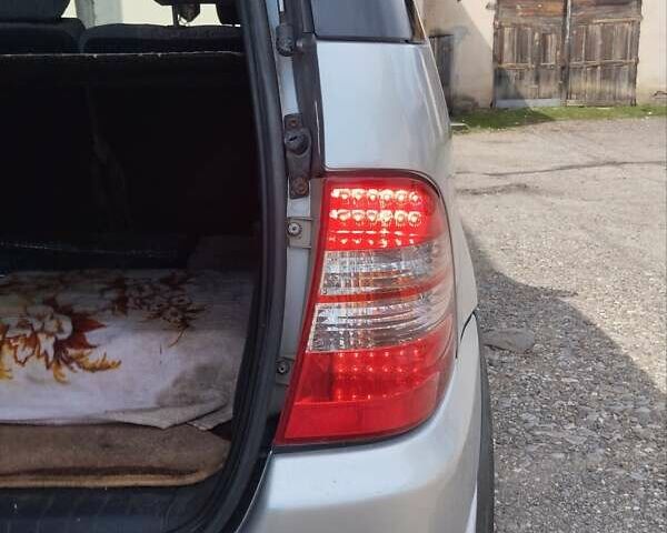 Серый Мерседес М-Класс, объемом двигателя 2.7 л и пробегом 239 тыс. км за 8200 $, фото 16 на Automoto.ua