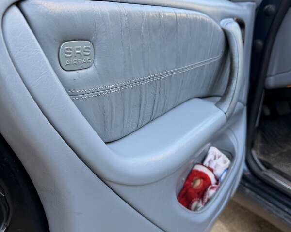 Сірий Мерседес М-Клас, об'ємом двигуна 2.69 л та пробігом 255 тис. км за 8000 $, фото 10 на Automoto.ua