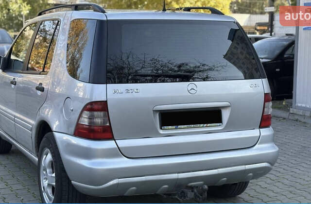 Серый Мерседес М-Класс, объемом двигателя 2.7 л и пробегом 338 тыс. км за 6200 $, фото 1 на Automoto.ua