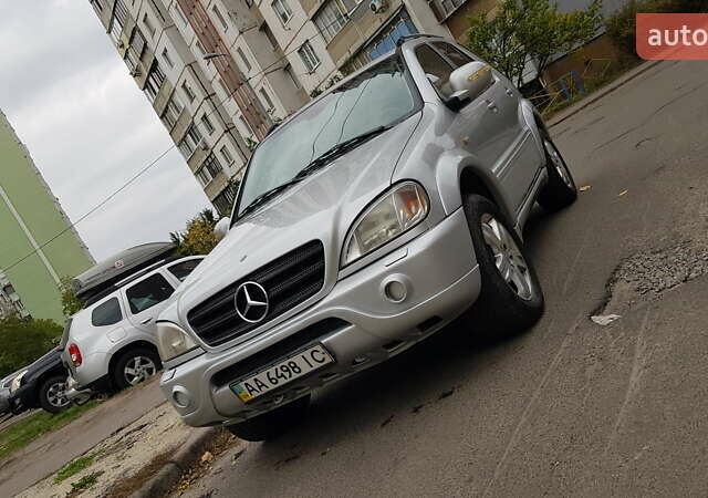 Серый Мерседес М-Класс, объемом двигателя 4.3 л и пробегом 257 тыс. км за 6500 $, фото 4 на Automoto.ua