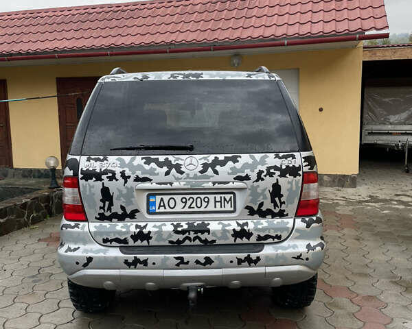 Сірий Мерседес М-Клас, об'ємом двигуна 2.7 л та пробігом 315 тис. км за 9000 $, фото 2 на Automoto.ua