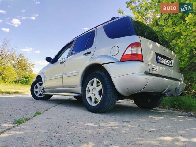 Мерседес М-Класс 2002 в Одессе на Automoto.ua Серый Мерседес М-Класс, объемом двигателя 2.69 л и пробегом 405 тыс. км за 8000 $, фото 7 на Automoto.ua