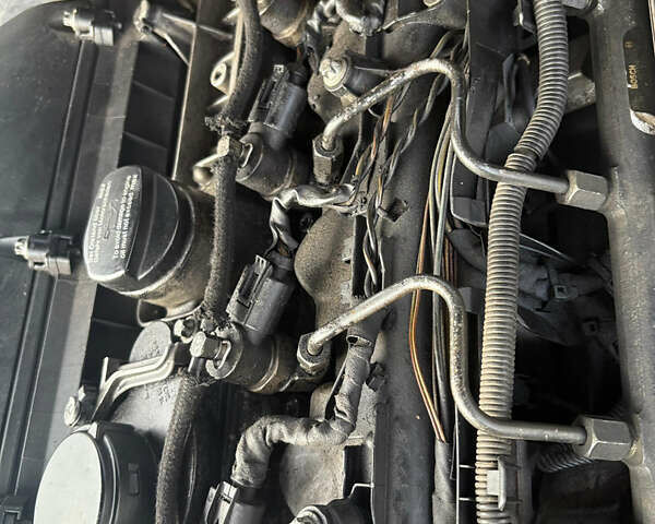 Серый Мерседес М-Класс, объемом двигателя 2.7 л и пробегом 400 тыс. км за 2000 $, фото 10 на Automoto.ua