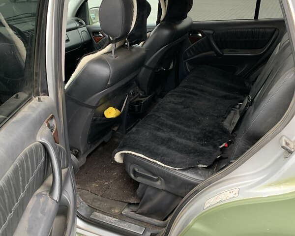 Серый Мерседес М-Класс, объемом двигателя 2.7 л и пробегом 336 тыс. км за 3700 $, фото 8 на Automoto.ua