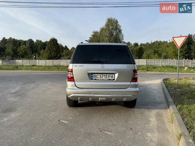 Серый Мерседес М-Класс, объемом двигателя 2.7 л и пробегом 320 тыс. км за 7500 $, фото 3 на Automoto.ua