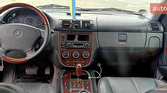Сірий Мерседес М-Клас, об'ємом двигуна 2.7 л та пробігом 302 тис. км за 12000 $, фото 15 на Automoto.ua