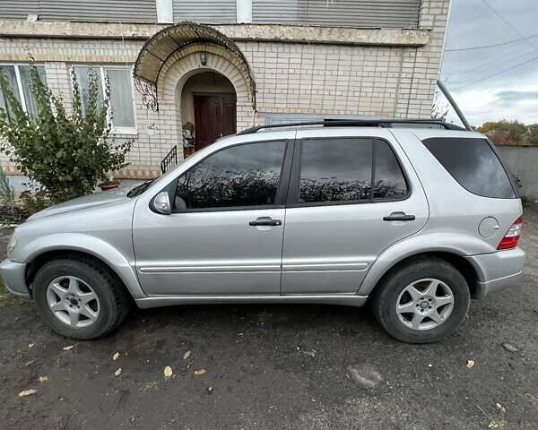 Серый Мерседес М-Класс, объемом двигателя 2.69 л и пробегом 357 тыс. км за 7600 $, фото 5 на Automoto.ua