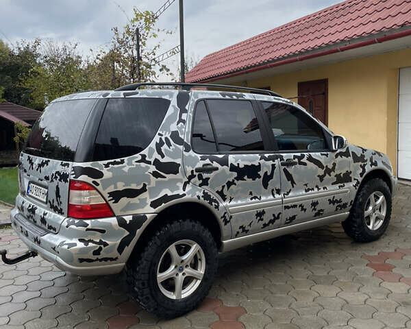 Сірий Мерседес М-Клас, об'ємом двигуна 2.7 л та пробігом 315 тис. км за 9000 $, фото 1 на Automoto.ua