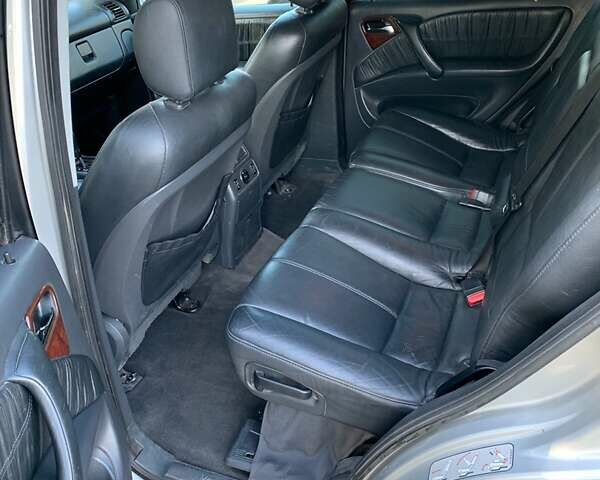 Серый Мерседес М-Класс, объемом двигателя 2.7 л и пробегом 370 тыс. км за 6100 $, фото 3 на Automoto.ua