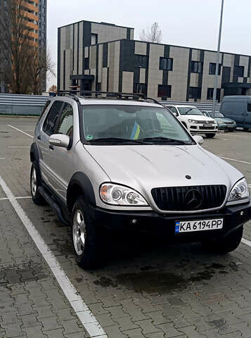 Сірий Мерседес М-Клас, об'ємом двигуна 2.7 л та пробігом 302 тис. км за 12000 $, фото 40 на Automoto.ua