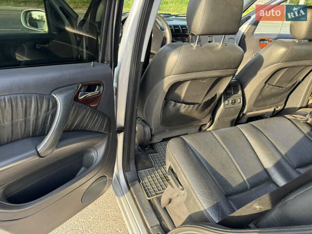 Серый Мерседес М-Класс, объемом двигателя 2.7 л и пробегом 320 тыс. км за 7500 $, фото 9 на Automoto.ua