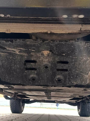 Сірий Мерседес М-Клас, об'ємом двигуна 2.7 л та пробігом 302 тис. км за 12000 $, фото 44 на Automoto.ua