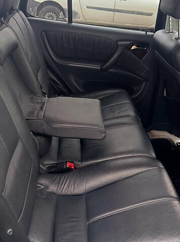 Сірий Мерседес М-Клас, об'ємом двигуна 2.7 л та пробігом 302 тис. км за 12000 $, фото 22 на Automoto.ua