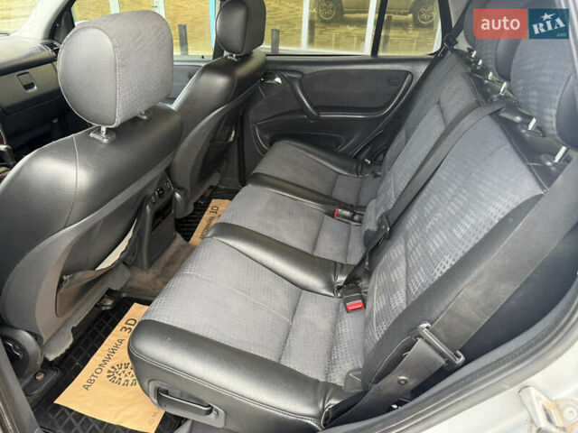 Серый Мерседес М-Класс, объемом двигателя 2.69 л и пробегом 400 тыс. км за 6300 $, фото 9 на Automoto.ua