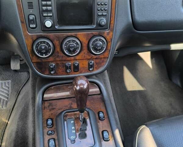 Сірий Мерседес М-Клас, об'ємом двигуна 4 л та пробігом 361 тис. км за 5000 $, фото 5 на Automoto.ua