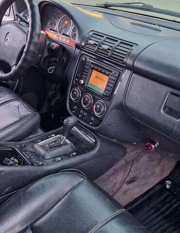 Сірий Мерседес М-Клас, об'ємом двигуна 2.69 л та пробігом 403 тис. км за 6000 $, фото 12 на Automoto.ua