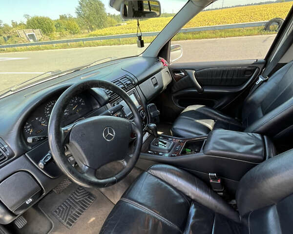 Серый Мерседес М-Класс, объемом двигателя 2.69 л и пробегом 460 тыс. км за 7999 $, фото 5 на Automoto.ua