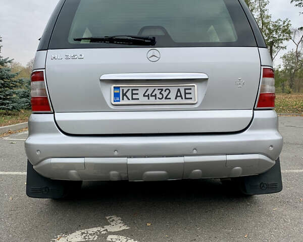 Серый Мерседес М-Класс, объемом двигателя 3.72 л и пробегом 299 тыс. км за 7000 $, фото 6 на Automoto.ua