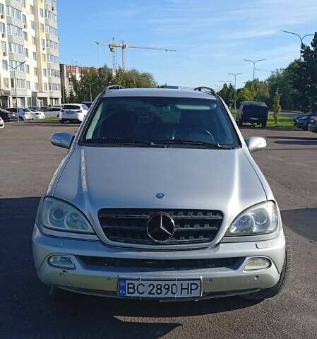 Серый Мерседес М-Класс, объемом двигателя 2.7 л и пробегом 290 тыс. км за 6999 $, фото 7 на Automoto.ua