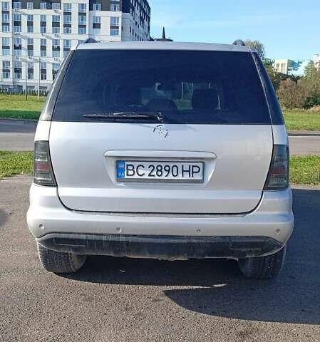 Серый Мерседес М-Класс, объемом двигателя 2.7 л и пробегом 290 тыс. км за 6999 $, фото 15 на Automoto.ua