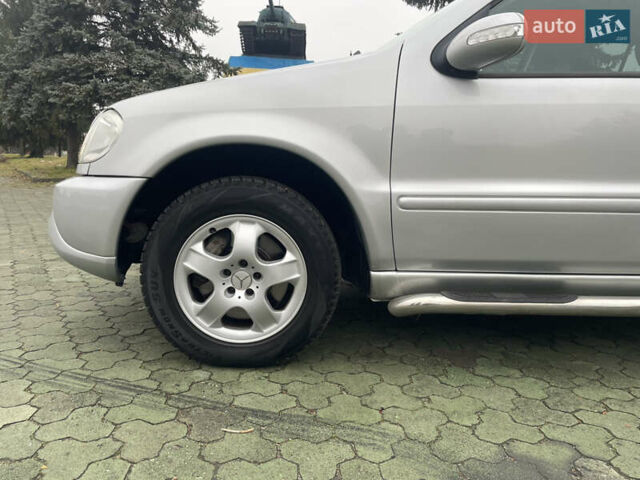 Серый Мерседес М-Класс, объемом двигателя 2.69 л и пробегом 390 тыс. км за 8350 $, фото 24 на Automoto.ua