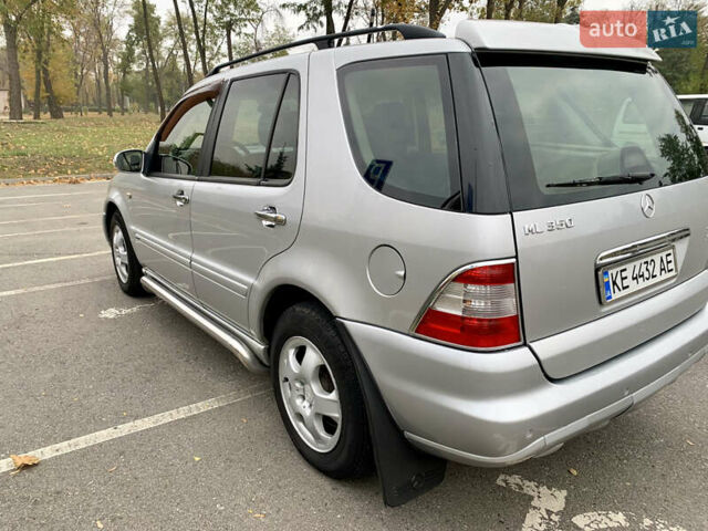 Серый Мерседес М-Класс, объемом двигателя 3.72 л и пробегом 299 тыс. км за 7000 $, фото 7 на Automoto.ua