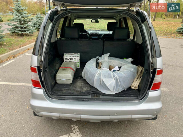 Серый Мерседес М-Класс, объемом двигателя 3.72 л и пробегом 299 тыс. км за 7000 $, фото 23 на Automoto.ua