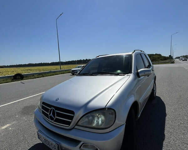 Серый Мерседес М-Класс, объемом двигателя 2.69 л и пробегом 460 тыс. км за 7999 $, фото 4 на Automoto.ua