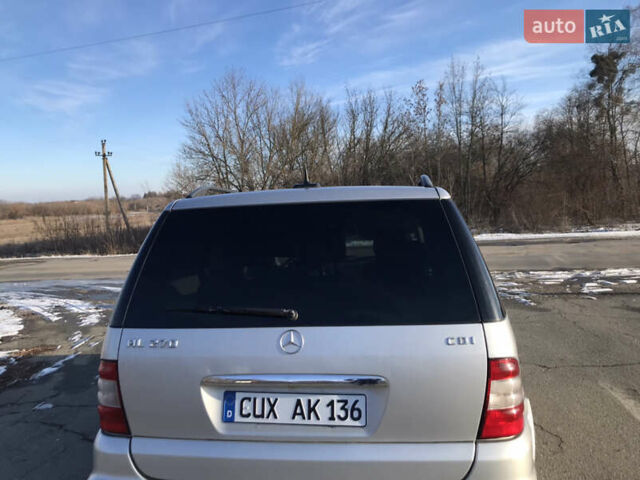 Серый Мерседес М-Класс, объемом двигателя 2.7 л и пробегом 327 тыс. км за 4499 $, фото 10 на Automoto.ua