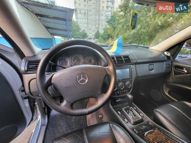 Сірий Мерседес М-Клас, об'ємом двигуна 3.7 л та пробігом 463 тис. км за 6300 $, фото 61 на Automoto.ua