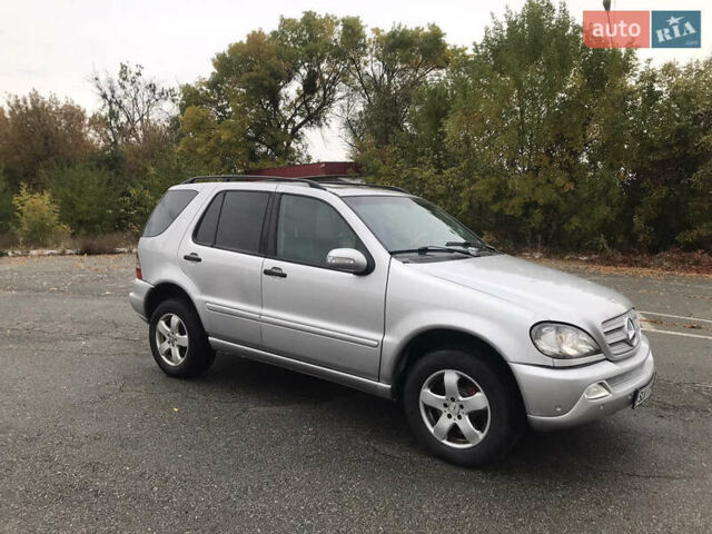 Сірий Мерседес М-Клас, об'ємом двигуна 2.7 л та пробігом 340 тис. км за 4350 $, фото 2 на Automoto.ua