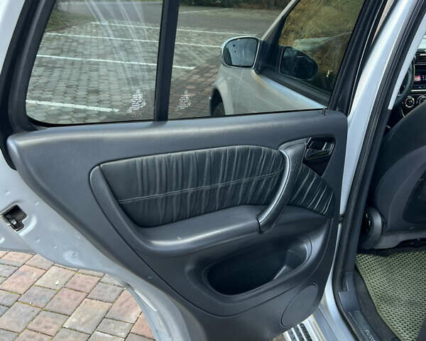 Серый Мерседес М-Класс, объемом двигателя 2.7 л и пробегом 270 тыс. км за 4400 $, фото 17 на Automoto.ua