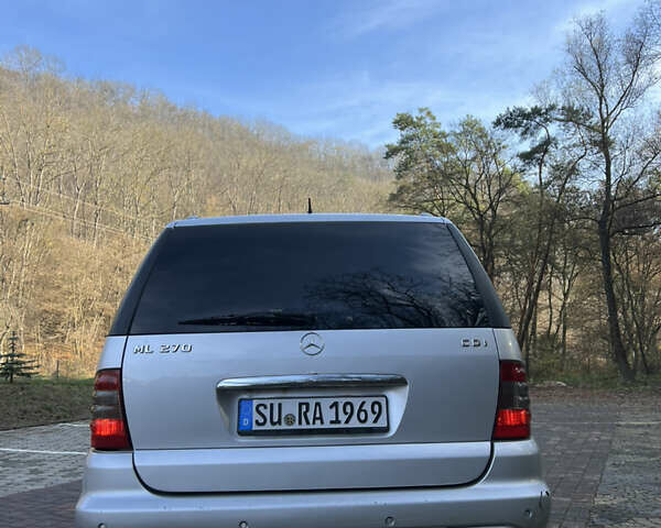 Серый Мерседес М-Класс, объемом двигателя 2.7 л и пробегом 270 тыс. км за 4400 $, фото 11 на Automoto.ua