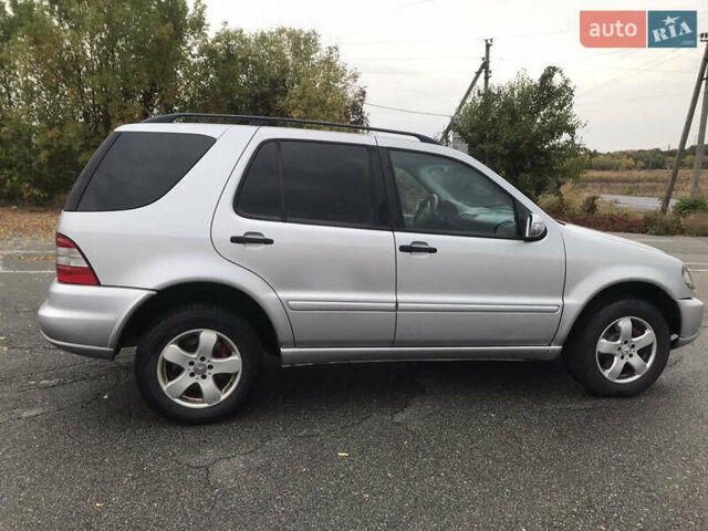 Сірий Мерседес М-Клас, об'ємом двигуна 2.7 л та пробігом 340 тис. км за 4350 $, фото 4 на Automoto.ua