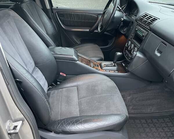 Серый Мерседес М-Класс, объемом двигателя 2.69 л и пробегом 383 тыс. км за 9800 $, фото 32 на Automoto.ua