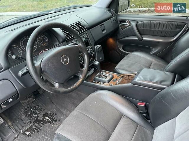 Серый Мерседес М-Класс, объемом двигателя 2.69 л и пробегом 383 тыс. км за 9800 $, фото 20 на Automoto.ua