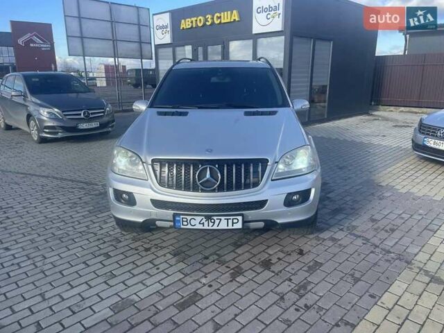 Сірий Мерседес М-Клас, об'ємом двигуна 3.5 л та пробігом 303 тис. км за 9500 $, фото 1 на Automoto.ua