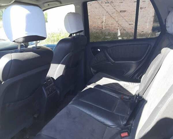 Сірий Мерседес М-Клас, об'ємом двигуна 2.7 л та пробігом 300 тис. км за 7500 $, фото 9 на Automoto.ua