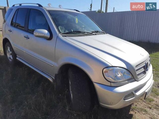 Сірий Мерседес М-Клас, об'ємом двигуна 2.7 л та пробігом 300 тис. км за 7500 $, фото 4 на Automoto.ua