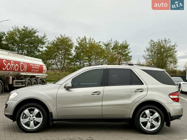 Серый Мерседес М-Класс, объемом двигателя 3.5 л и пробегом 300 тыс. км за 7999 $, фото 18 на Automoto.ua